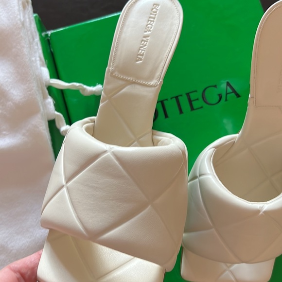 Bottega Veneta  Lido Sandal EUR 40.5 US 9.5 - Picture 5 of 12